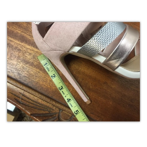 JustFab,shoes, strappy style,pink/silver,size7.5.: - Picture 9 of 11